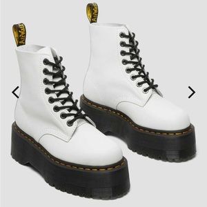 DR MARTENS 1460 PASCAL LEATHER PLATFORM BOOT SIZE:8